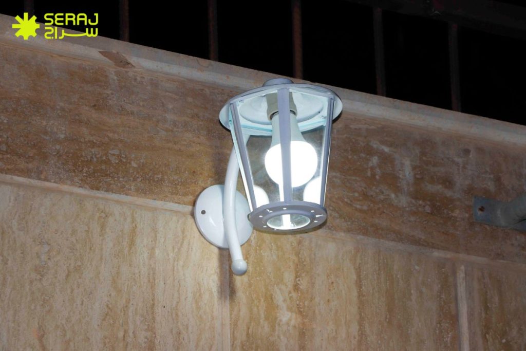 خرید چراغ حیاطی ارزان