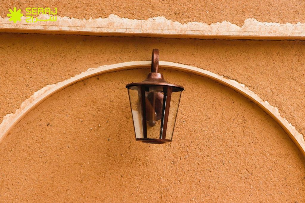 ﭼراغھﺎی دﯾواری ﮐﮫ در ھﻣﮫ ﺟﮭﺎت ﻣﯽدرﺧﺷﻧد