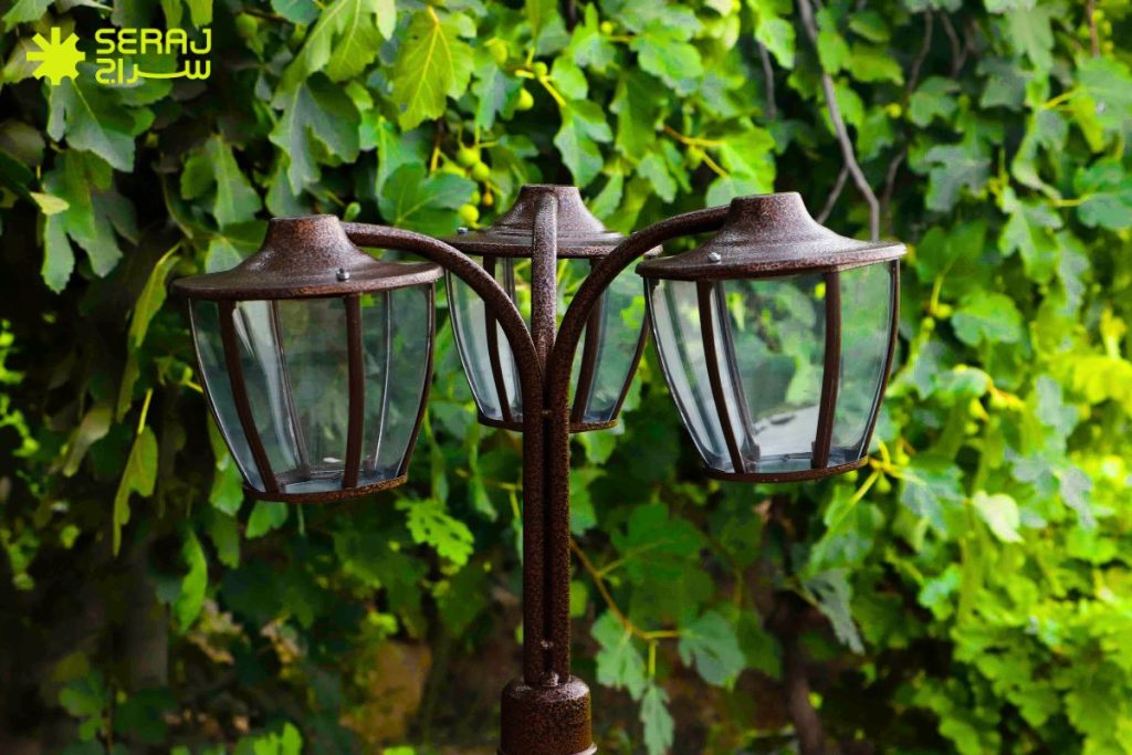 راهنمای نگهداری و تمیز کردن چراغ چمنی