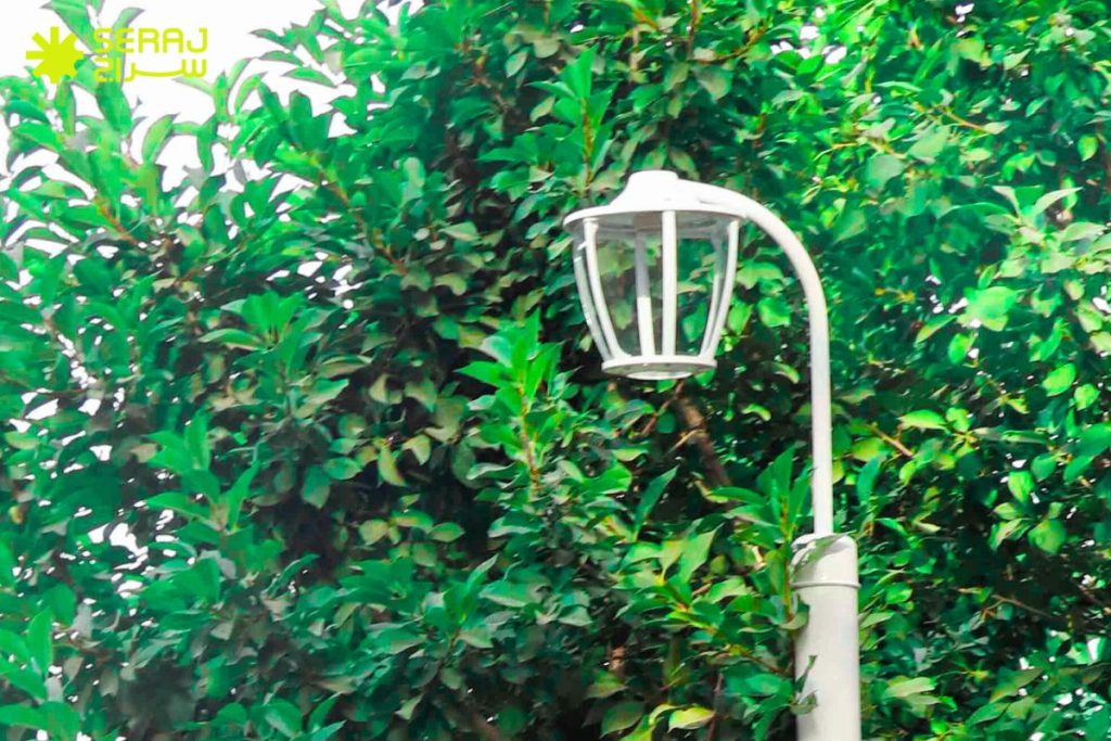 راهنمای انتخاب چراغ باغی مقرون به صرفه