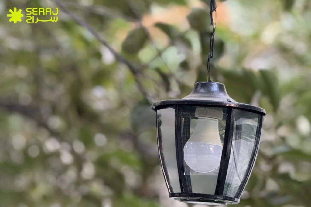 نکات مهم در انتخاب چراغ آویز مناسب فضای باز